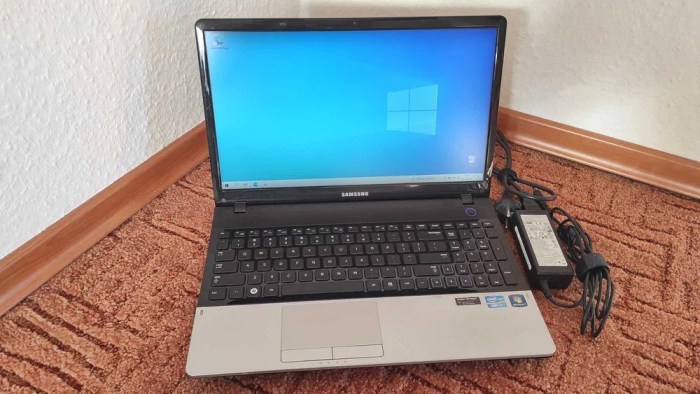 Samsung 300e laptop specification